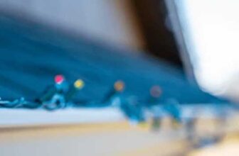 Christmas light clip